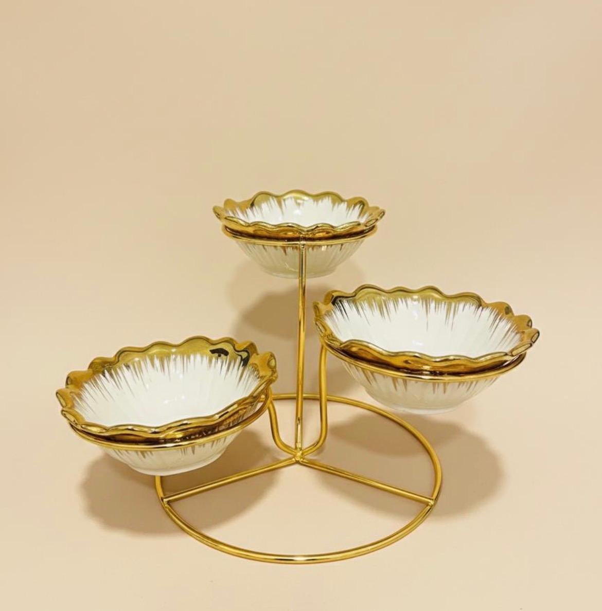 3 plates with golden stand classic flower 3 plates with golden stand classic flower