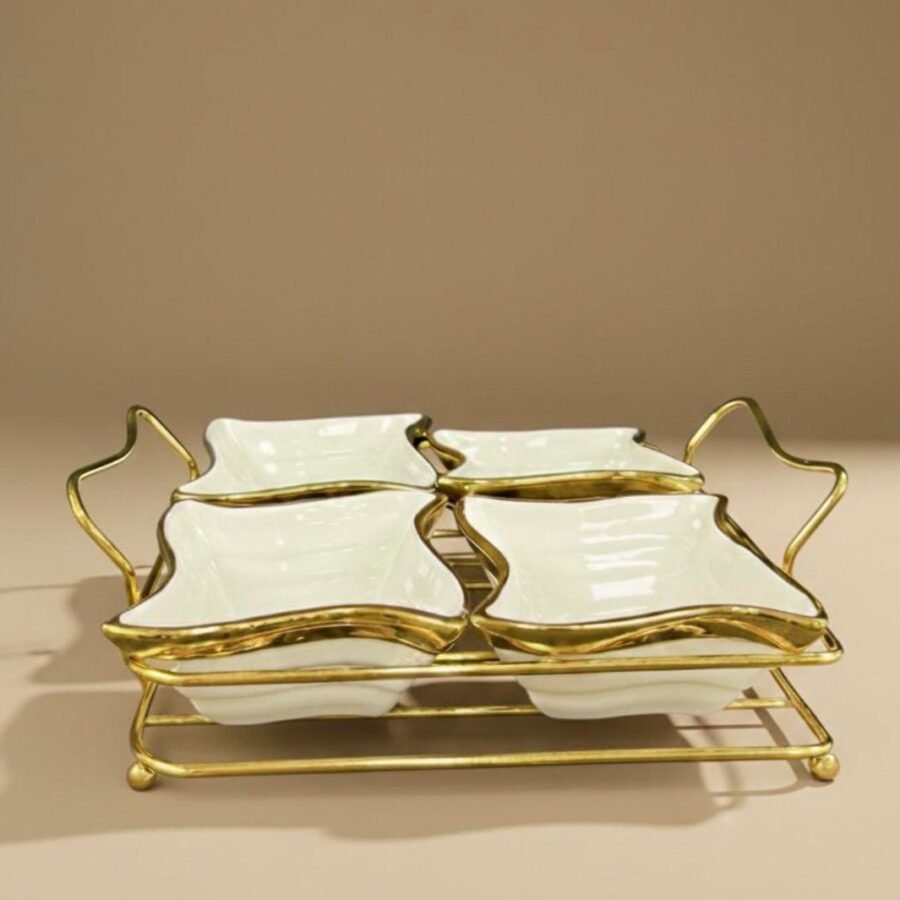 4 plates golden stand wave edge