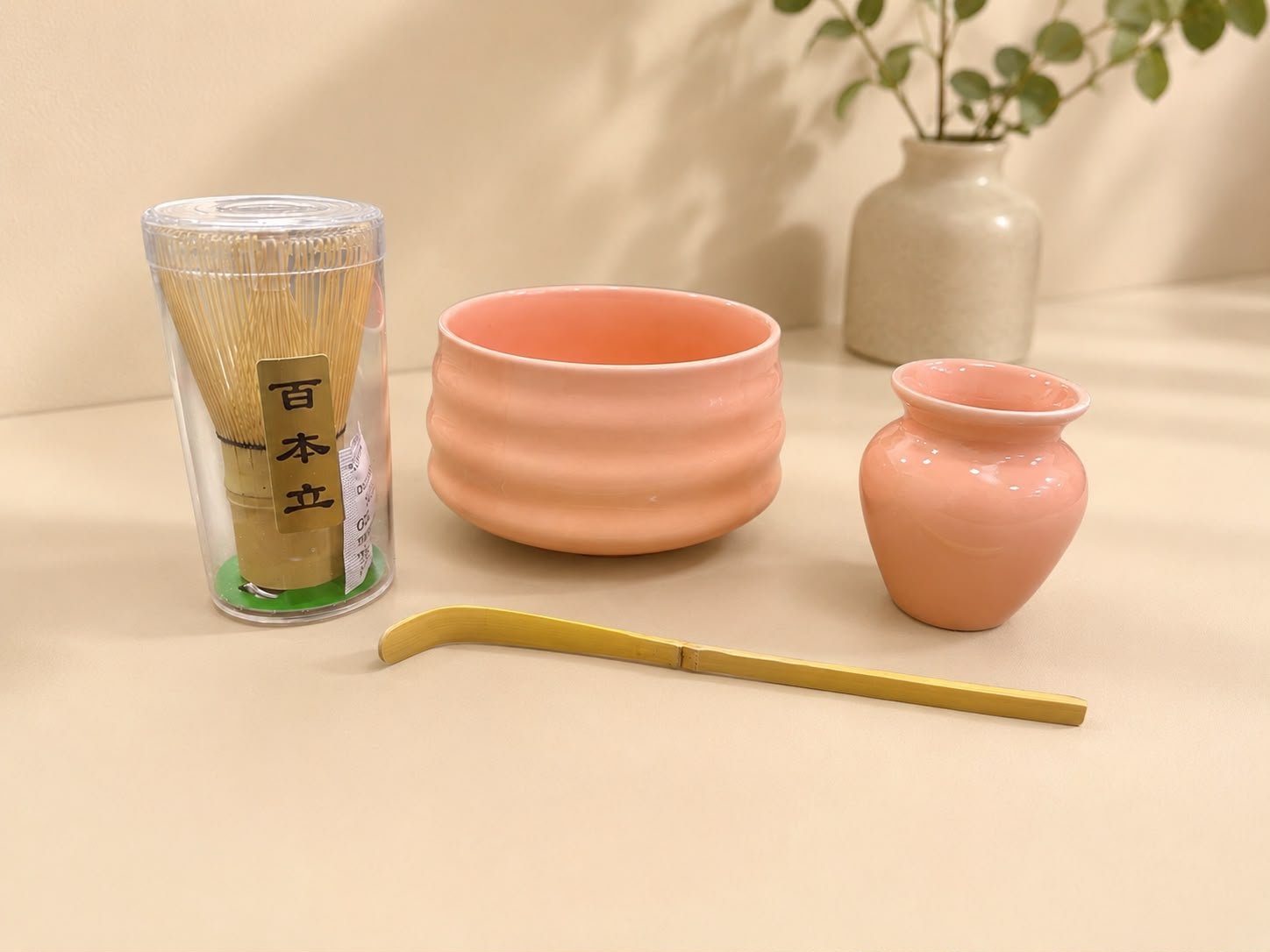 4pcs ceramic matcha bowl and whisk set (pink) 4pcs ceramic matcha bowl and whisk set (pink)